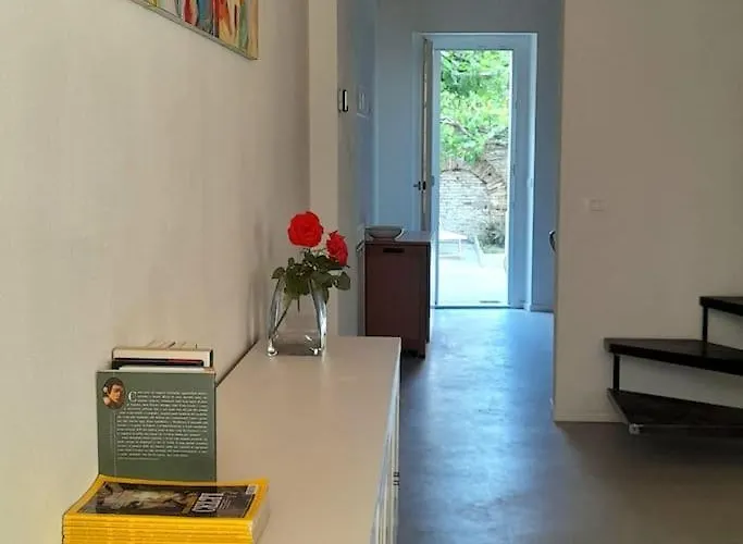 Ferienhaus Casacciuga, Luminosa E Casa Con Giardino